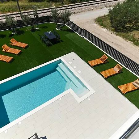 Flora Villa *